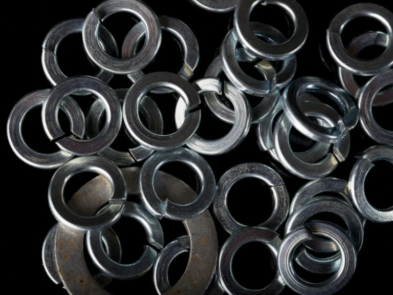 Podkładki aluminiowe samohamowne